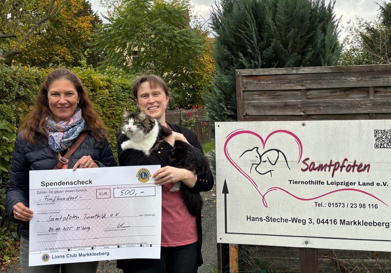 Lions Club Markkleeberg unterstützt Samtpfoten Tiernothilfe Leipziger Land e.V. mit Spende